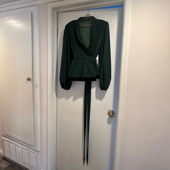 Blazer Set - Picture 2 of 7